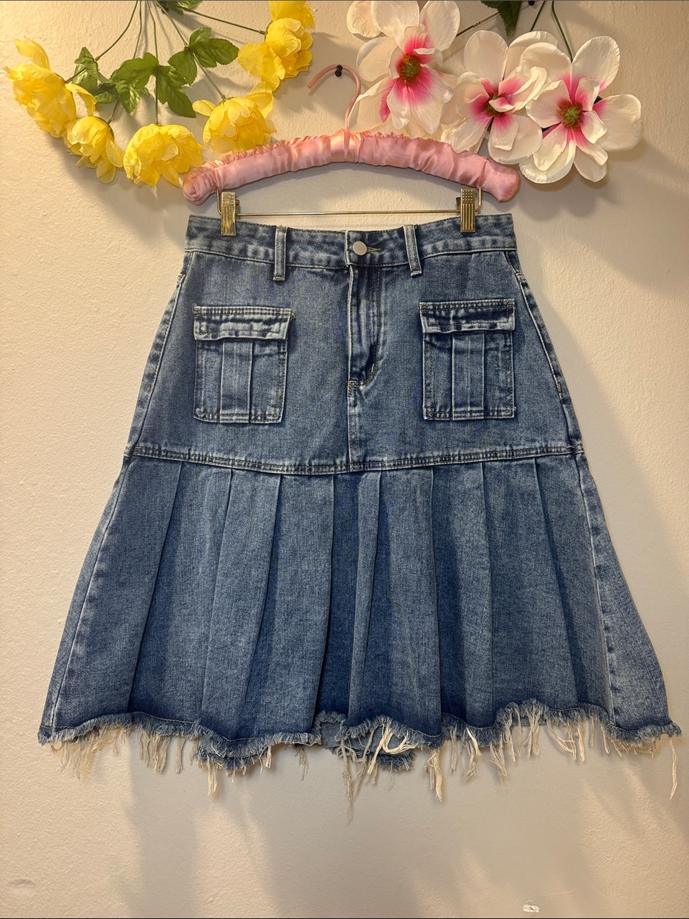 ROMWE Blue Denim Pleated A-Line Skirt with Front Flap Pockets